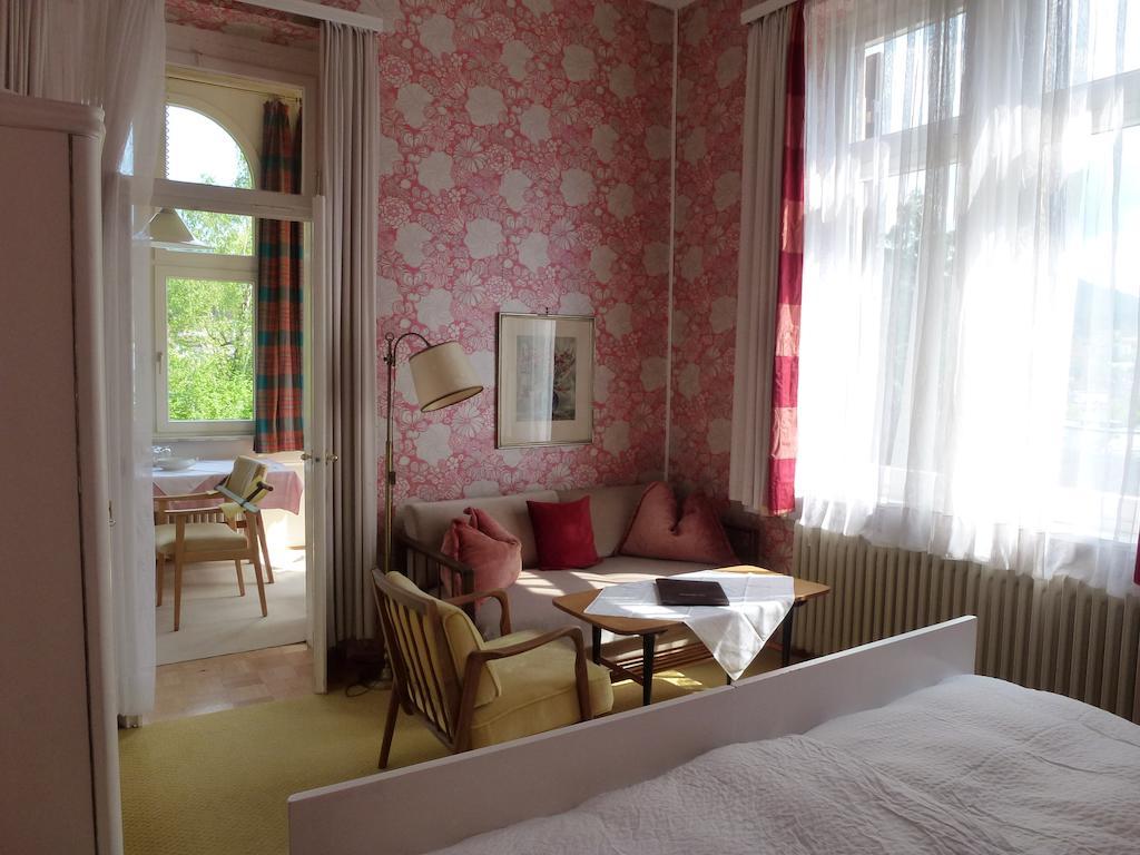 Hotel Tanneck Baden-Baden Rum bild